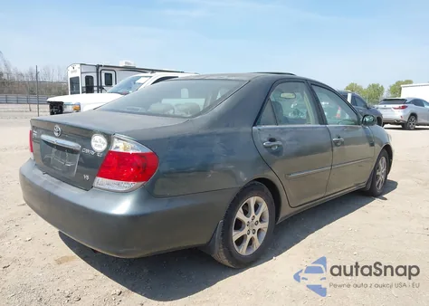 2005 Toyota Camry Xle V6 из США, поврежденный, VIN 4T1BF30K25U084621